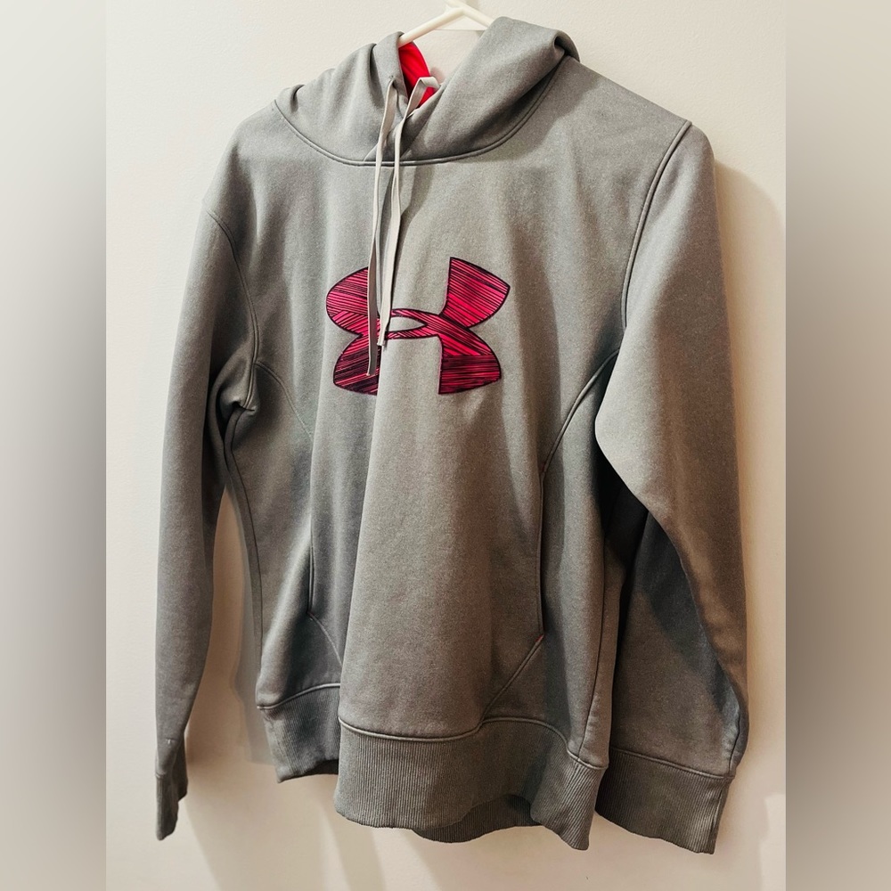 Under Armour Hoodie Size Medium.
